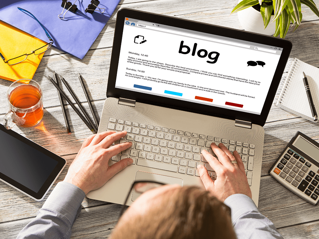 How to Start a Blogging Business